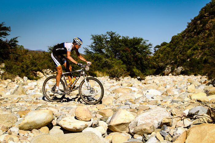Dust wasn't the only challenge on stage 1. Photo: Sportograf Dust wasn't the only challenge on stage 1. Photo: Sportograf