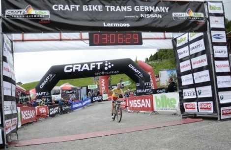 Christoph Sauser extends his race lead with another stage victory