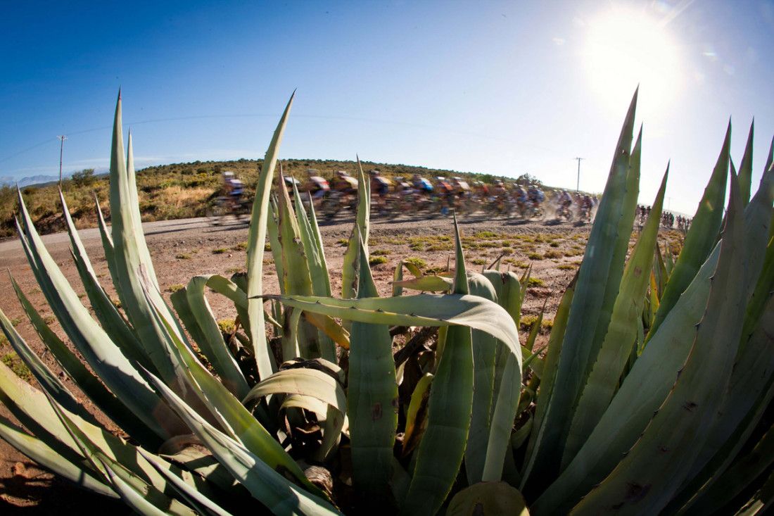 Things heat up on the opening stage of the 2011 DCM Cape Pioneer Trek. Photo Nick Muzik/SPORTZPICS