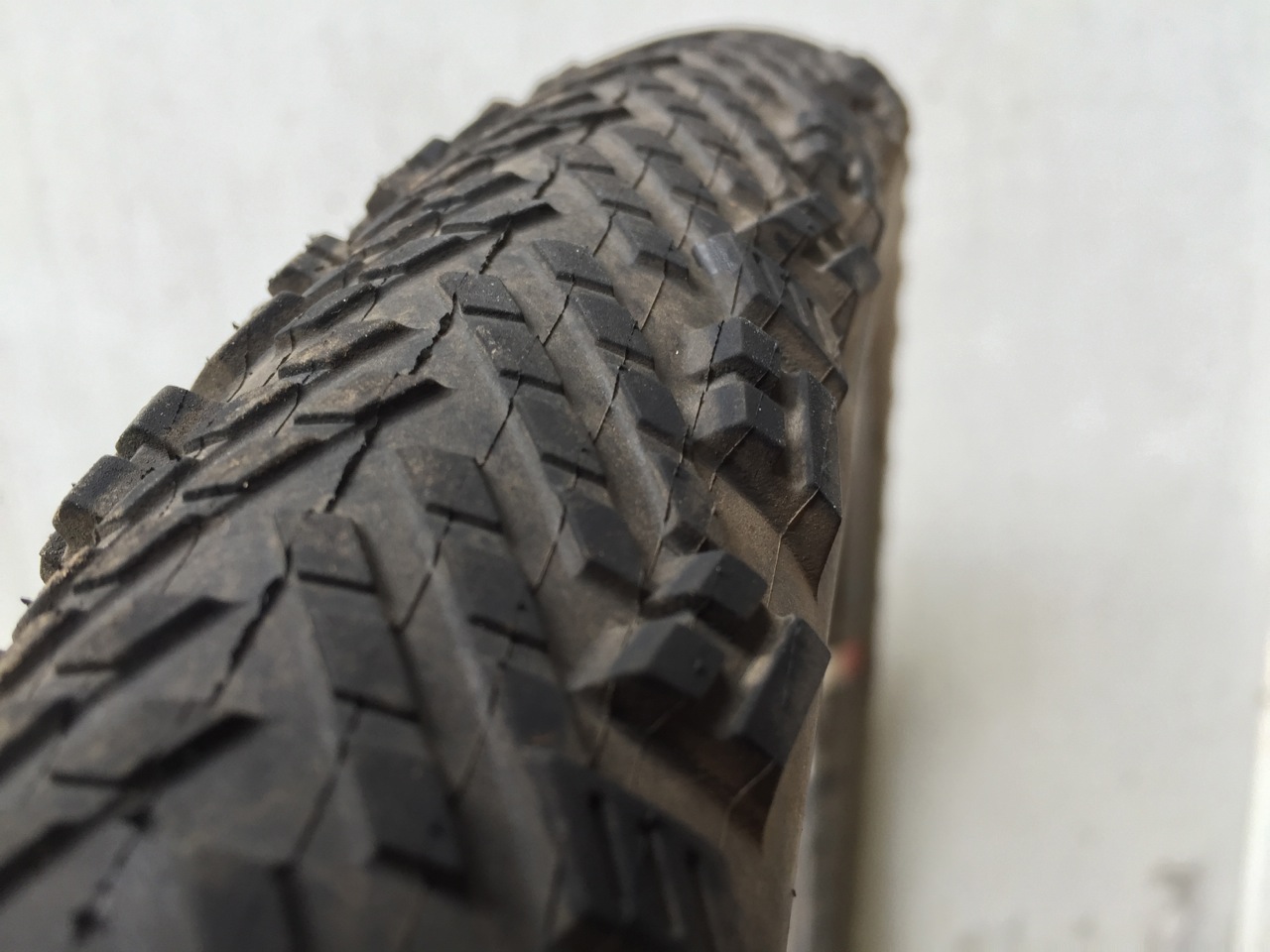 maxxis treadlite