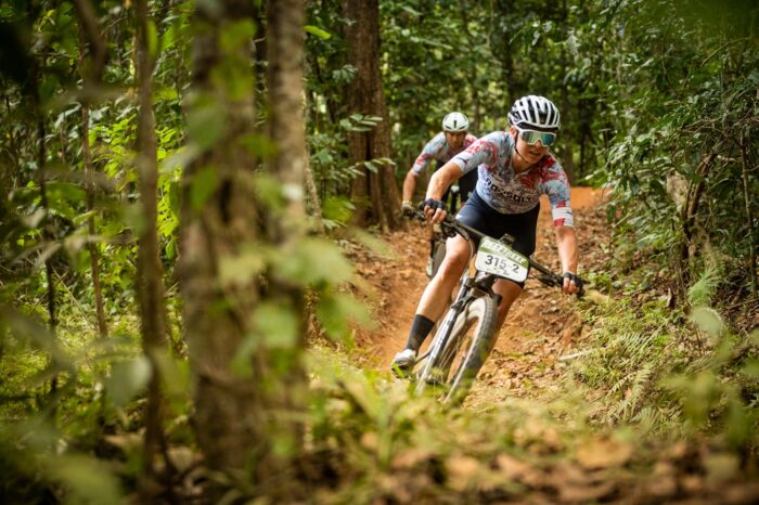 Maak leven Onbemand Buik Good vibes only at Reef to Reef Day 1 | MarathonMTB.com